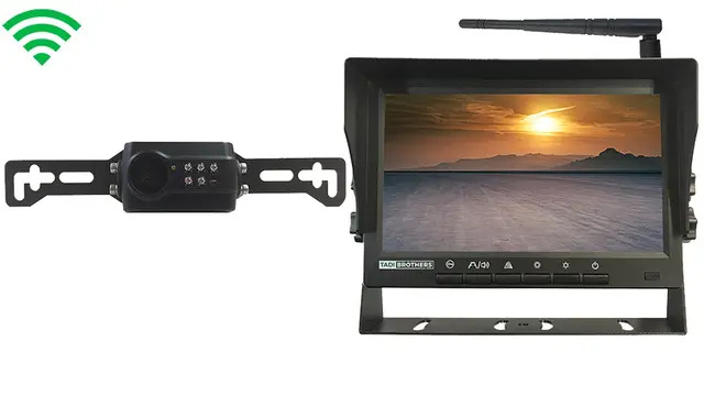 Wireless backup camera with 7-inch monitor